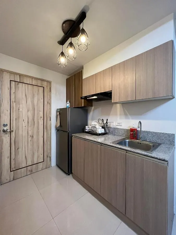 Inspiria Tower Condominium 1211 ダバオ　シティ アパートホテル